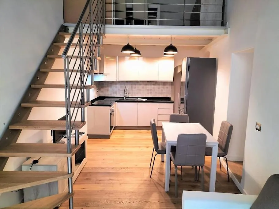 Pandolfini Apartment- With 2 Bedrooms location