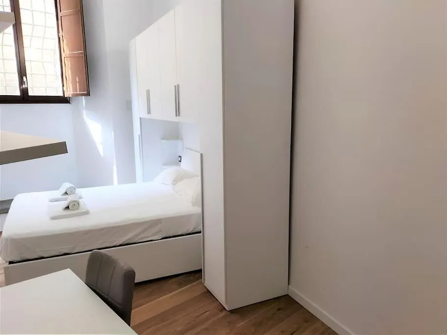 Pandolfini Apartment- With 2 Bedrooms Florence 0*,  Italy