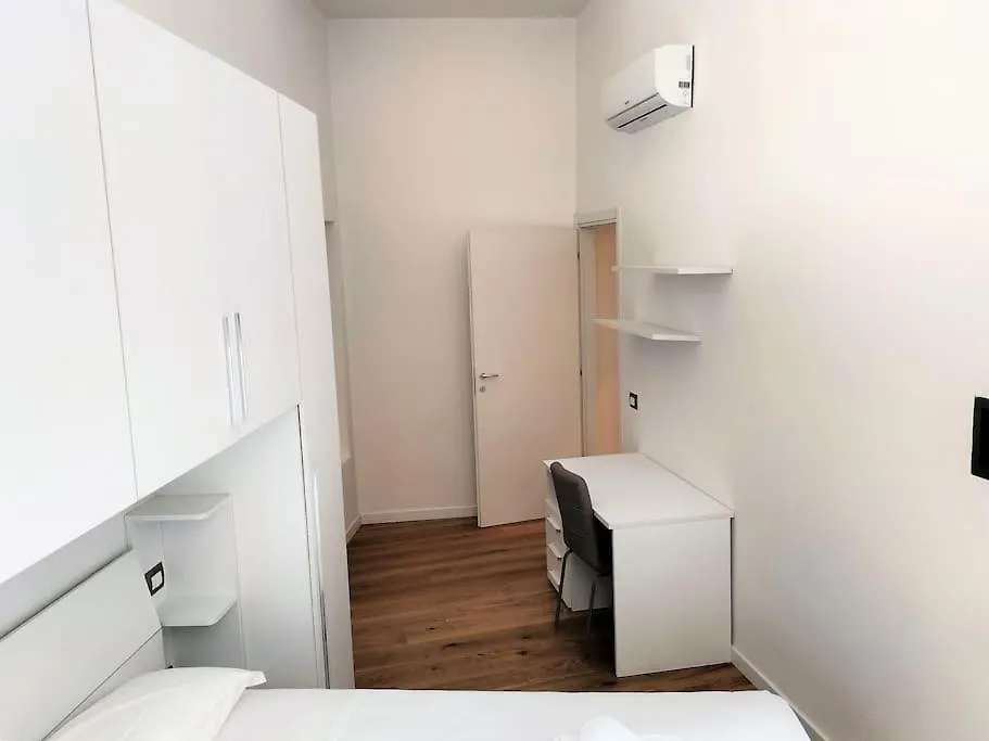 Apartment Pandolfini Apartment- With 2 Bedrooms Florence Italy