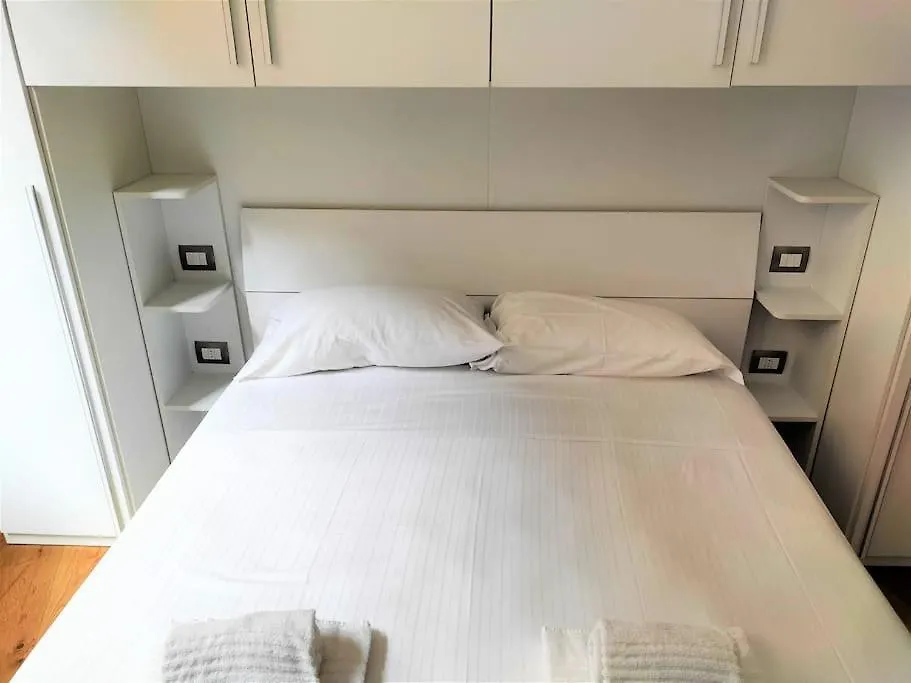 Apartment Pandolfini Apartment- With 2 Bedrooms Florence Italy